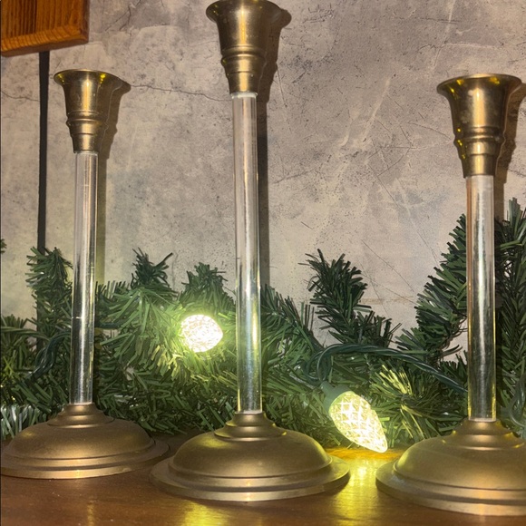Vintage Lucite & Brass Candlesticks Set of 3 Hollywood Regency Palm Beach Glam - Picture 5 of 17
